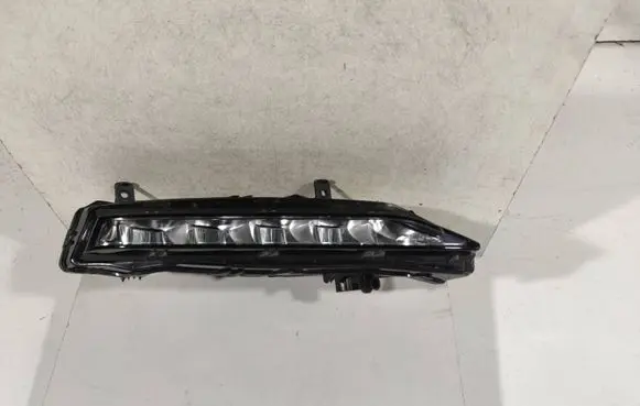 Skoda Superb B8 (3V) Front fog light 3V0941700B