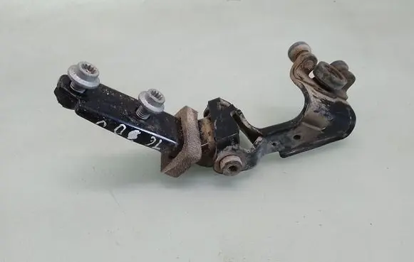 Volkswagen Transporter - Caravelle T6 Sliding door middle roller runner 