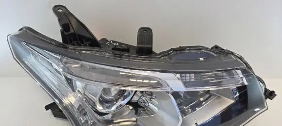 Mitsubishi Outlander Headlight/headlamp