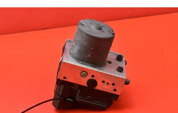 BMW 5 E39 ABS Pump 6750383
