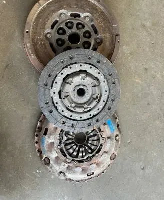 Ford Mondeo Mk III Clutch set kit 415016810 2294501078