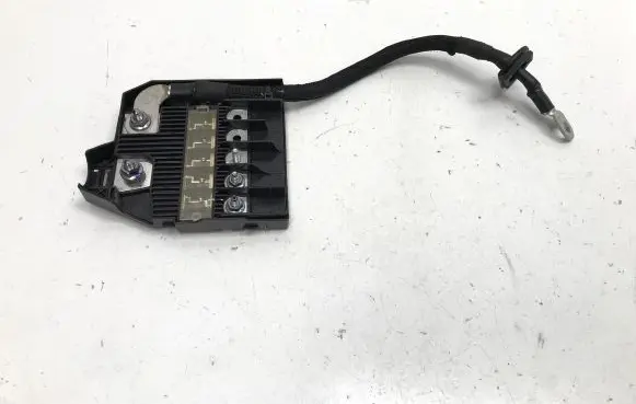 Opel Mokka B Fuse module 9814474980