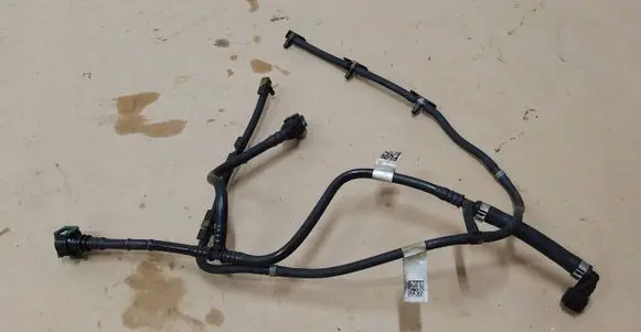 Maserati Ghibli Fuel return line/hose 0445130059