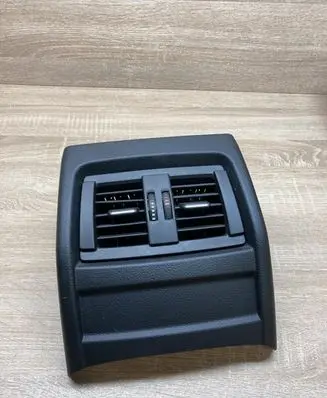 BMW 3 F30 F35 F31 Rear air vent grill 7135116 9207330 62940411