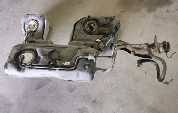 Audi A8 S8 D4 4H Fuel tank 4H0201021BJ 4H0971727A