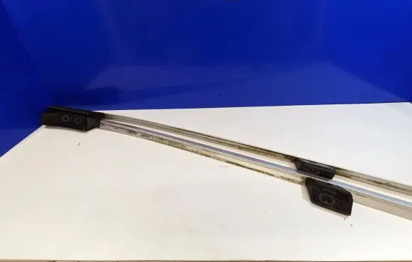 Volvo XC90 Roof transverse bars on the 