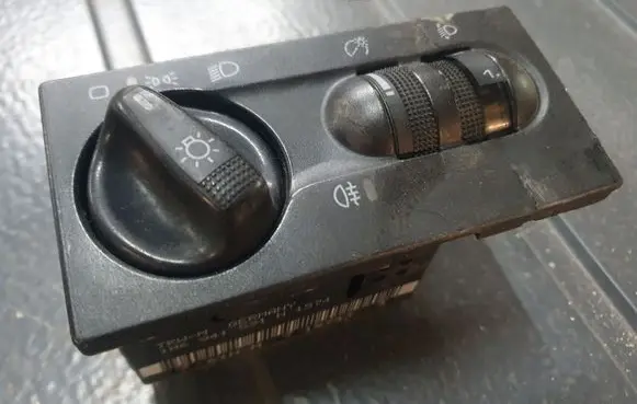 Volkswagen Golf III Light switch