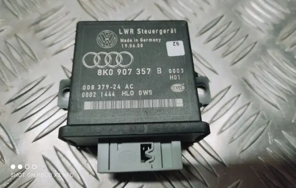Audi A4 S4 B8 8K Light module LCM 8K0907357B
