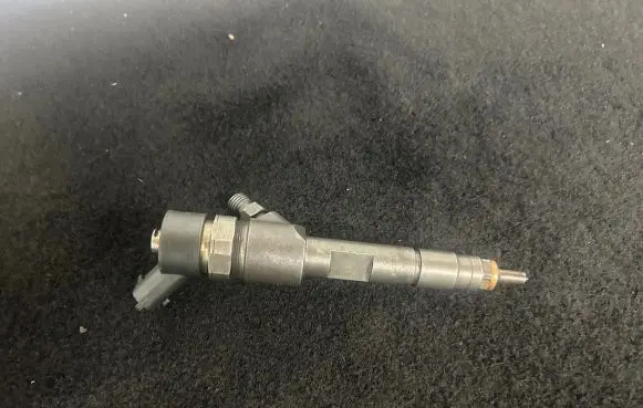 Renault Laguna II Fuel injector 0445110