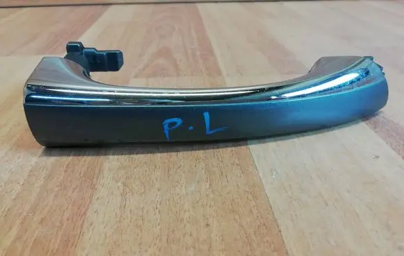 Mercedes-Benz CLS C219 Front door exterior handle A2197600670 A2197600870