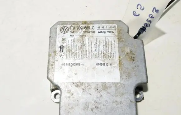 Volkswagen Touran I Airbag control unit/module 1t0909605c 5wk43158