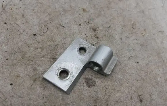 BMW 5 E39 Front door lower hinge NOCODE