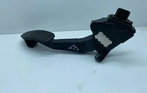 Subaru Outback (BT) Accelerator throttle pedal 36010AN02A 34013944107