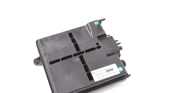 Mercedes-Benz GL X166 Air suspension control unit module (rear) A0008005519