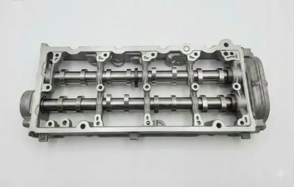 Volkswagen PASSAT B8 Camshaft 04L103308B