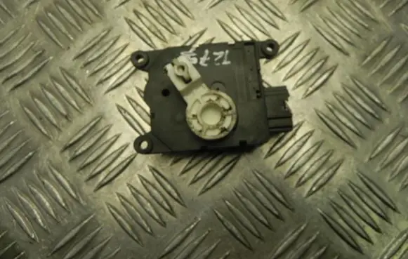 Mini One - Cooper Cabrio R52 Air flap motor/actuator 6982669 V938