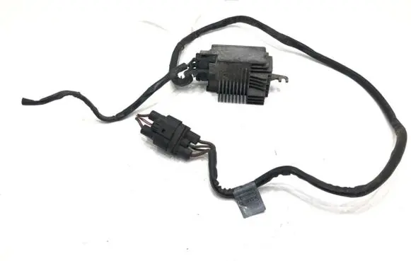 Audi A4 S4 B6 8E 8H Fan control module