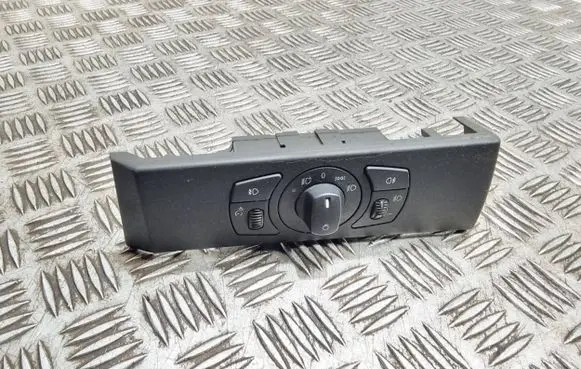BMW 5 E60 E61 Light switch 6953741 33290103 00051112320001