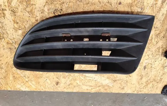 Volkswagen Golf Plus Front bumper lower grill 5M0853666 90520251118