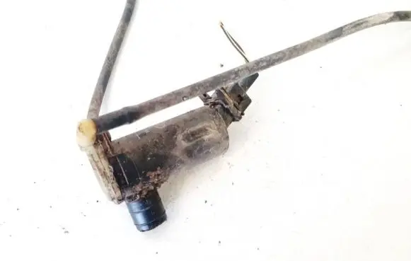 Ford Fusion Windscreen/windshield washer pump
