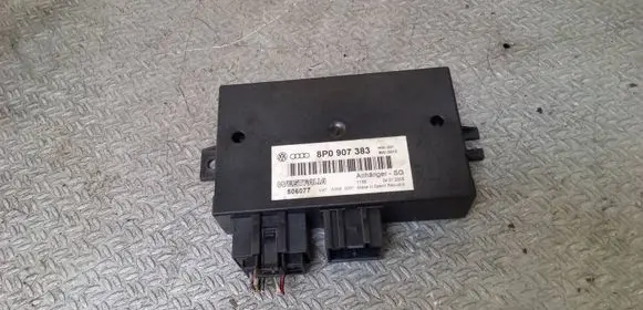 Volkswagen PASSAT B6 Tow bar trailer control unit/module 8P0907383