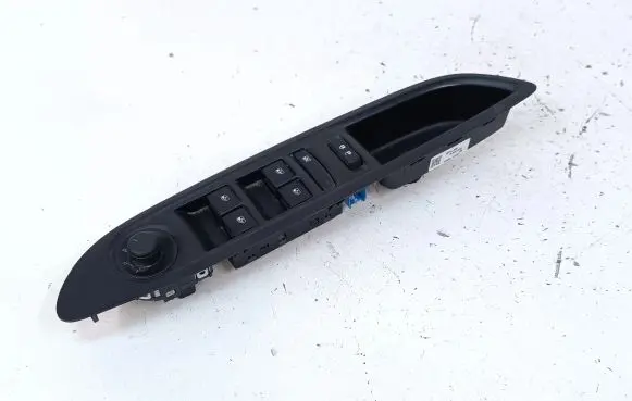 Buick Encore I Electric window control switch 20190822 13408454 42406141