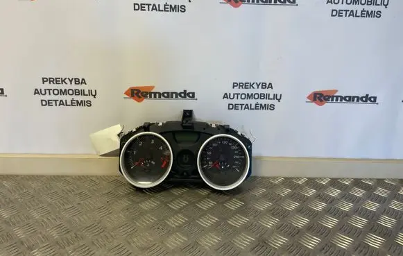 Renault Megane II Speedometer (instrument cluster) 8200720321