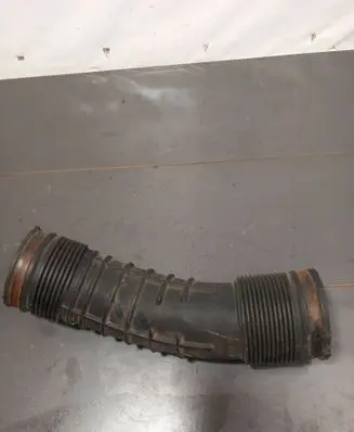 Volvo XC70 Air intake hose/pipe 689805