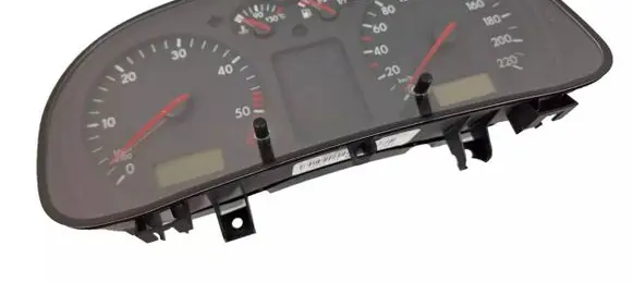 Volkswagen Golf IV Speedometer (instrument cluster) 1J0919880D