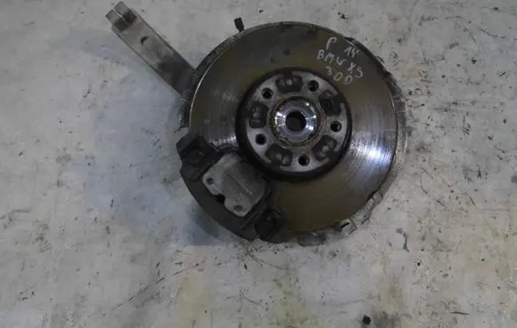 BMW X5 F15 Front wheel hub spindle knuckle