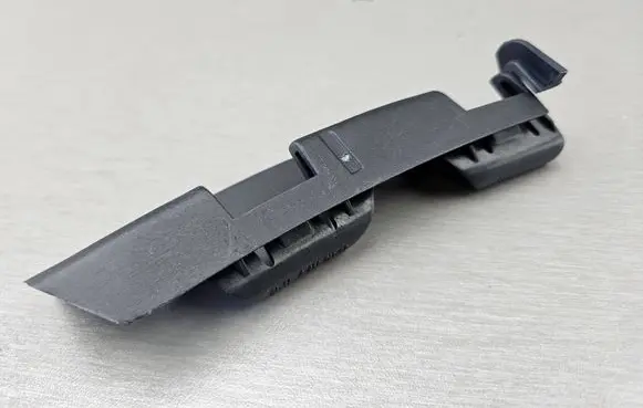 BMW 3 E46 Front splash guards bracket 8252797 51118252797