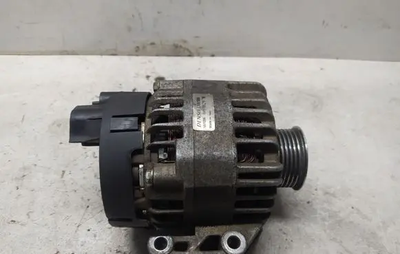 Opel Combo D Generator/alternator 1012101700