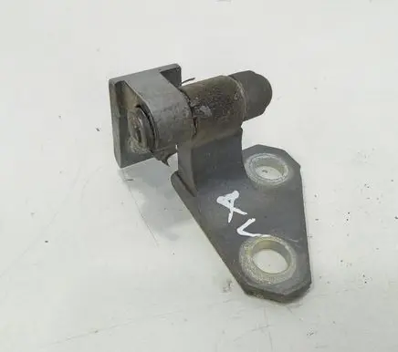Volkswagen PASSAT B6 Front door upper hinge 