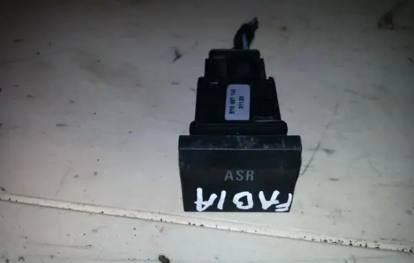 Traction control (ASR) switch