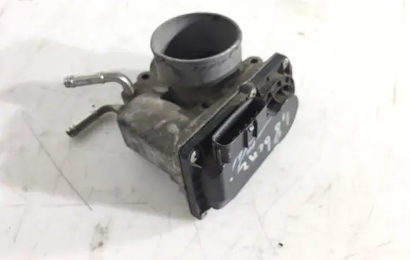 Toyota Corolla Verso AR10 Electric throttle body valve 220300D010