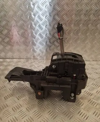 Opel Insignia A Gear selector 13316101