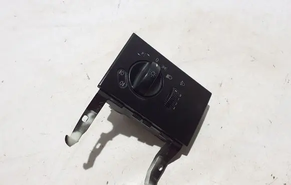 Mercedes-Benz Vito Viano W639 Light switch A6399050000