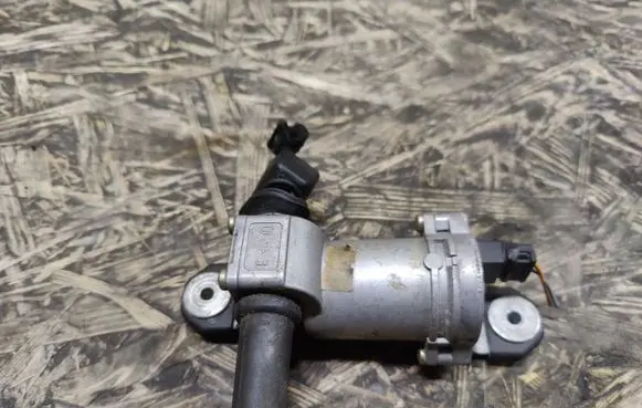 Mercedes-Benz ML W163 Vent window/glass motor 