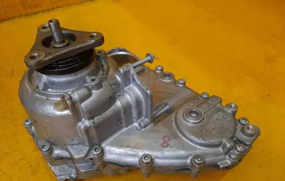 BMW X5M E70 Gearbox transfer box case 8697972 ATC450