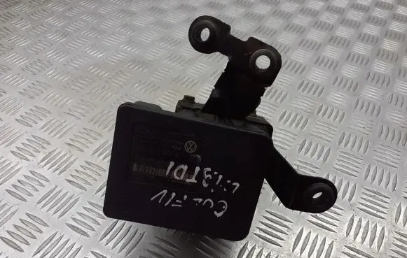 Volkswagen Golf IV ABS Pump 1C0907379E
