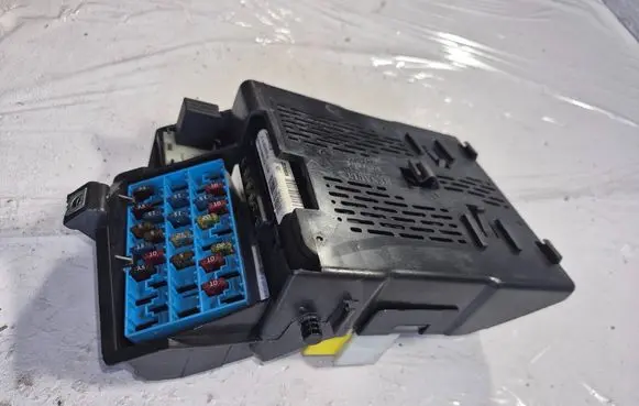 Renault Megane I Fuse box set 7703397911