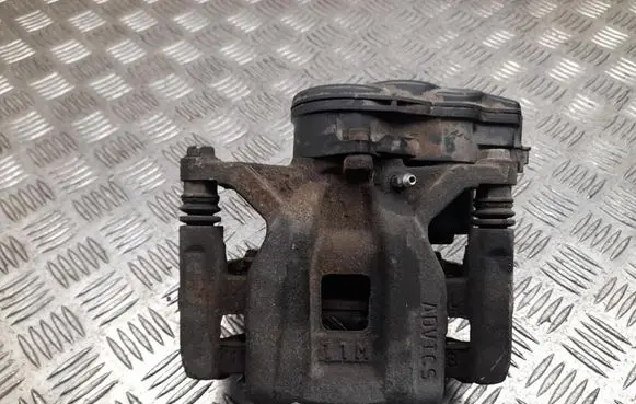 Lexus RX 450H Rear brake caliper 