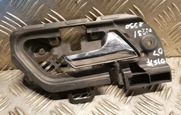 Mercedes-Benz R W251 Front door interior handle 2517600261