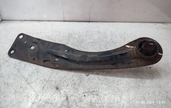Ford Kuga II Rear control arm