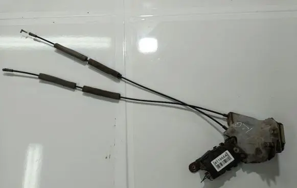 Subaru B9 Tribeca Rear door lock 