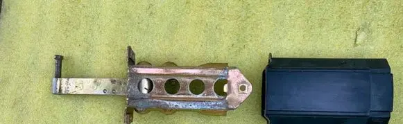 Mercedes-Benz E W124 Front door check strap stopper
