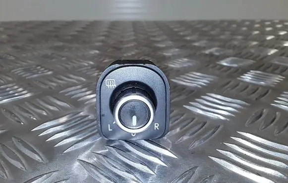 Volkswagen Tiguan Wing mirror switch 5K2959565