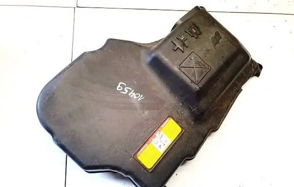 Peugeot 508 Fuse box cover 