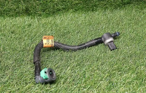 Fuel pressure sensor