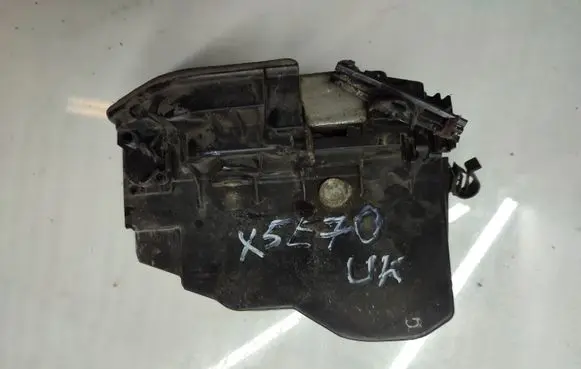 BMW X5 E70 Front door lock 7167073